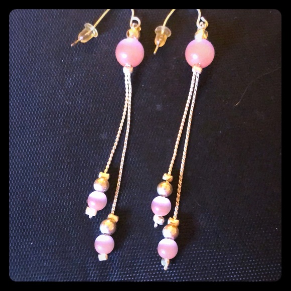 none Jewelry - Beautiful brand new rose quartz hanging earrings.